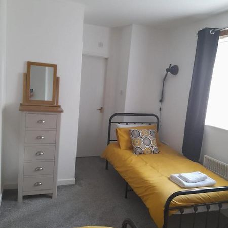 דירות דונקסטר Flat 4 Corner House מראה חיצוני תמונה