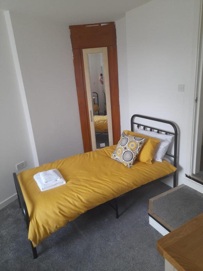 דירות דונקסטר Flat 4 Corner House מראה חיצוני תמונה